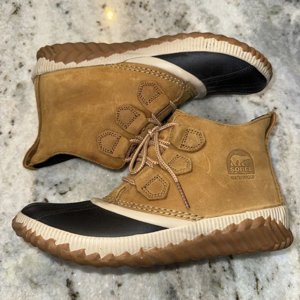 Sorel Women's 8 Out N‎ About Snow Rian Boots Brown Rubber Lace Up NL3069-286
